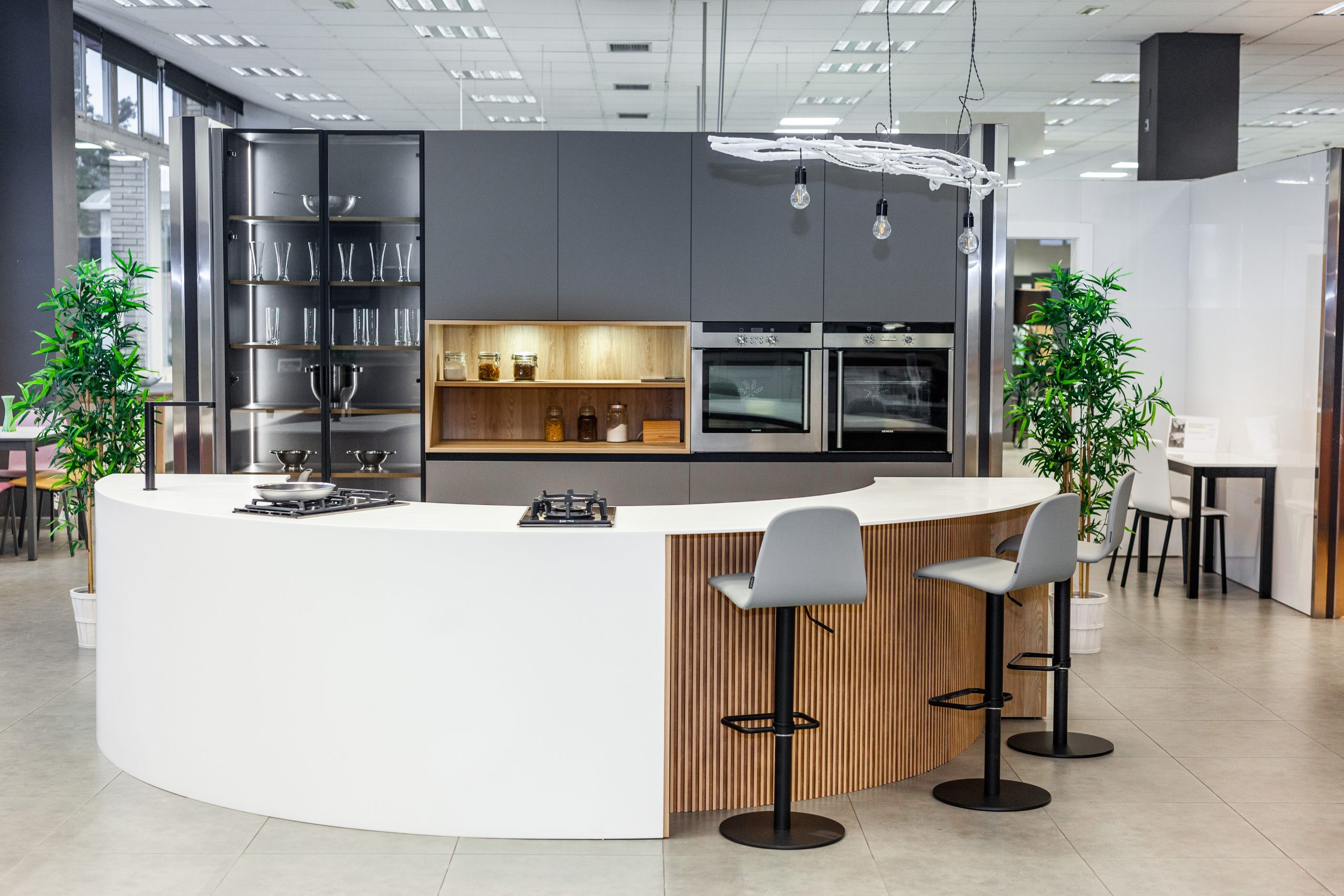 cocinas en el shwroom de exposición en Madrid Sur